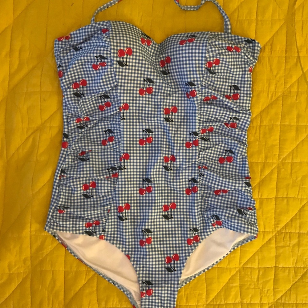 Retro One-piece Cherry LoveSwimsuit